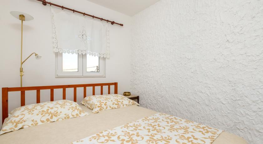 Apartment Old Stone House Lokva Rogoznica Room photo
